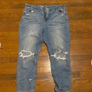 Brand new without tags American Eagle distressed mom jeans